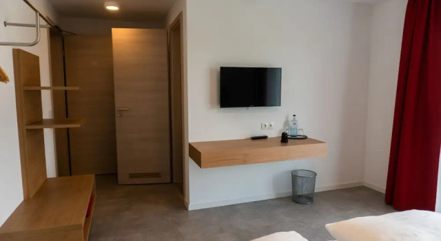 Двухместный номер Classic с балконом Pension Haas-Hotel am Turm