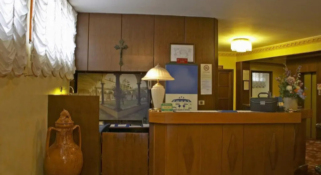 Quattro Strade, Book Hotel Garbagnate Milanese Lombardy