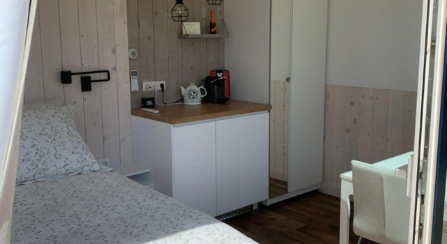 B&B Diemerplein, Buchen Sie Bed & Breakfast Diemen Noord