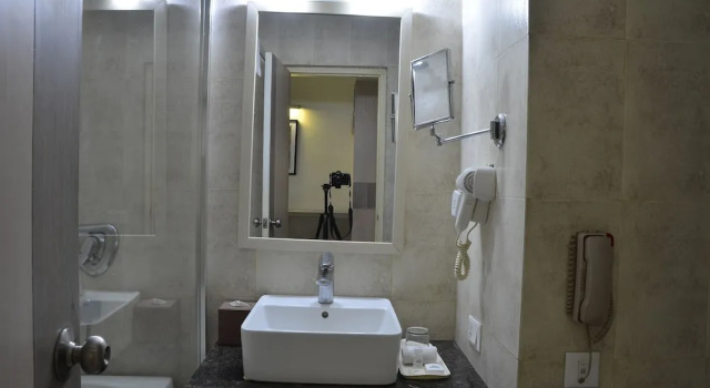 Одноместный номер Standard с балконом Days Hotel By Wyndham Neemrana