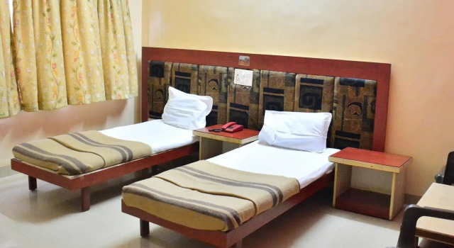 Hotel Anuradha Palace, Забронировать Отель Отели штата Махараштры 3 звезды, 3*