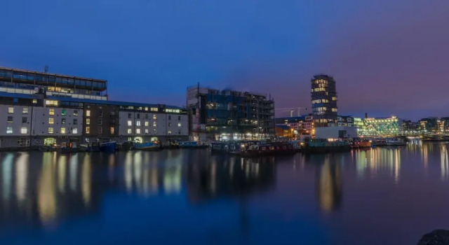 Grand Canal Dock by 5STARSTAY, Забронировать Отель Отели Дублина 4 звезды, рядом с Стадион для собачьих бегов Шелбурн-парк, 4*
