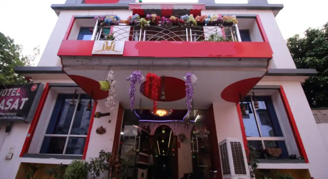OYO 2756 Hotel Virasat