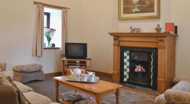 Ger Yllan, Book Lejlighed Llanon Ceredigion