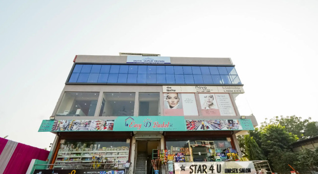 OYO Flagship 65384 Hotel Jaipur Crown, Забронировать Отель Отели штата Раджастхана 3 звезды, 3*