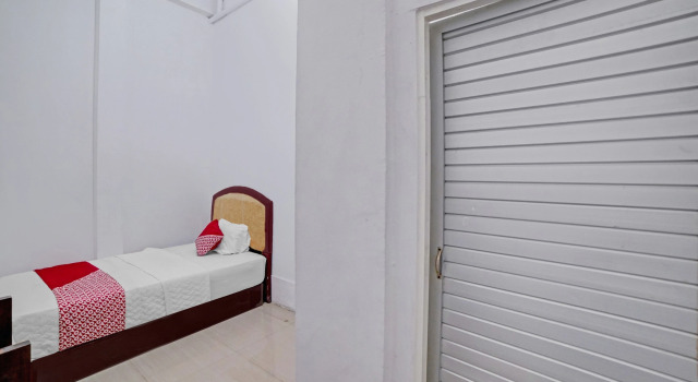 Camera singola Standard OYO 90387 Sepakat Guest House