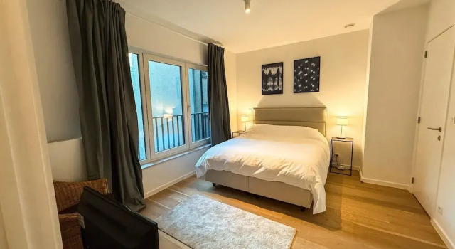 Apartment in Brussels Near European Parliament, 예약 아파트 브뤼셀 Brussel District