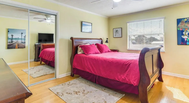 Коттедж Spacious Canalfront Home w/ Pool ~ 1/2 Mi to Beach