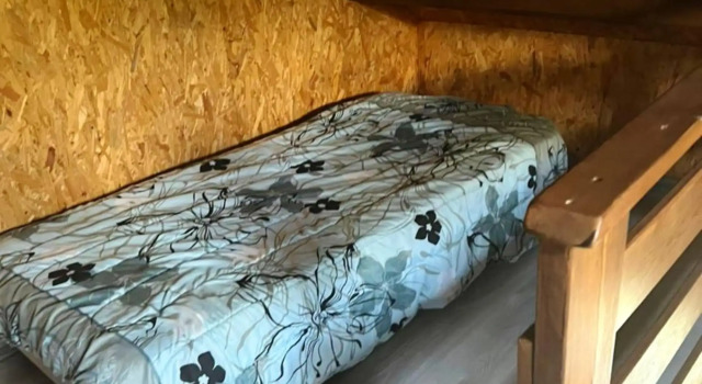 Chalet de 2 chambres avec jardin clos et wifi a Bois De Nefles Saint Paul a 4 km de la plage, Book Chalet Hotels in Saint-Paul with Parking, Parking