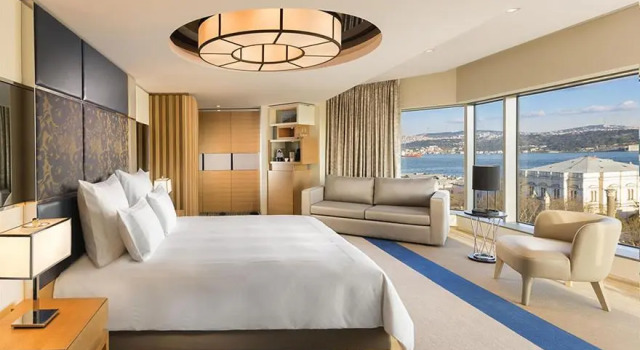 Номер Corner Swiss Executive с видом на Босфор Swissotel The Bosphorus Istanbul