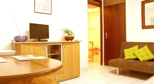 Apartment With one Bedroom in Baie Mahault, With Furnished Garden and Wifi, Buchen Sie Ferienwohnung Baie-Mahault Basse-Terre