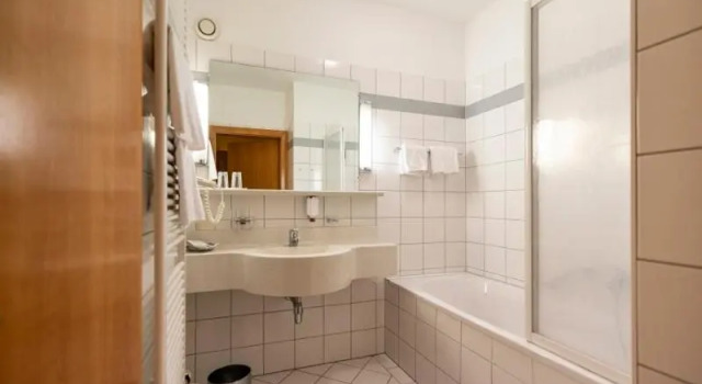 Семейный номер Standard с видом на сад Hotel Gasthof Lercher