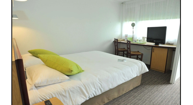 Двухместный номер Standard Kyriad Chalons En Champagne - Saint Martin