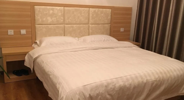Jing Ya Hostel Tengyue Tengchong, Book Hostel / Vandrerhjem Tengchong Yunnan
