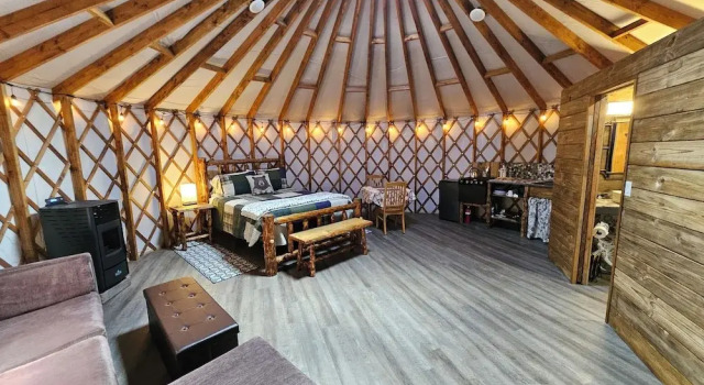 Двухместный семейный люкс с видом на горы Avens Alaska