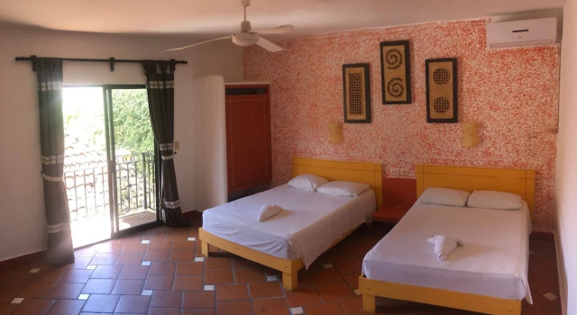 Hotel Plaza Phocea