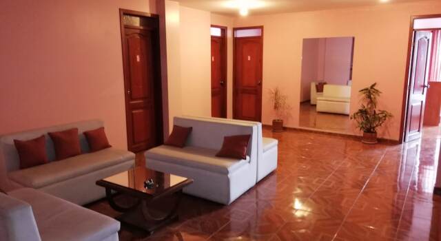 Water Palace Hostal