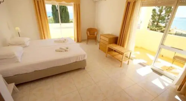 Villa Falesia by amcf, Book Villa Hoteller i Ferragudo med pool, Swimmingpool