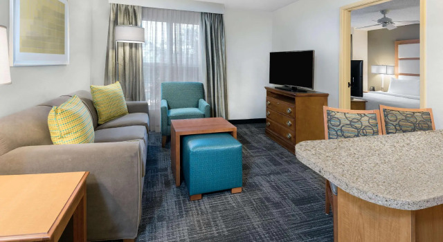 Двухместный ACCESSIBLE люкс NONSMOKING Homewood Suites Phoenix-Metro Center Hotel