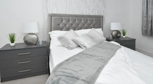 Beautiful 3-bed House by Ministays Stoke-on-trent