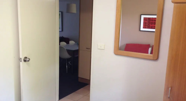 Апартаменты Standard с 2 комнатами с балконом Adina Serviced Apartments Canberra Kingston