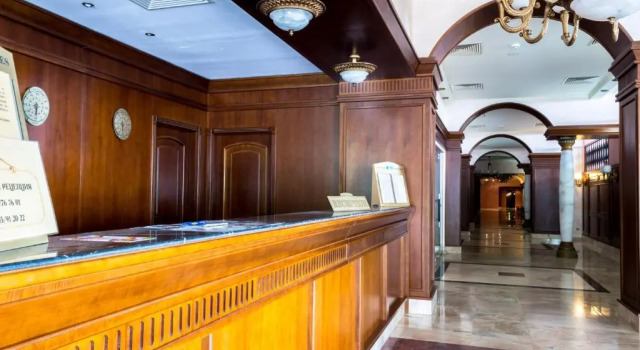 Port Palace Apartments