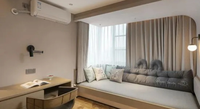 Люкс Yinlu Hotel (Zhengzhou Railway Station West Square Erqi Wanda Plaza)