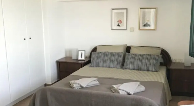 Номер Standard Stunning sea-front maisonette