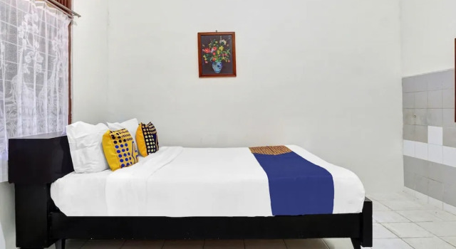 SPOT ON 90539 Taman Borobudur Guest House Syariah