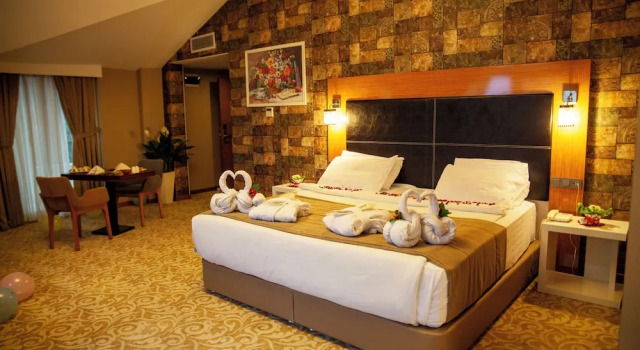 Люкс с балконом Elgarden Hotel & Spa