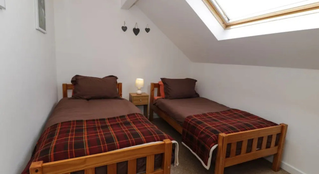 Summer Cottage, Забронировать Дом для отпуска Лланруст Клоид