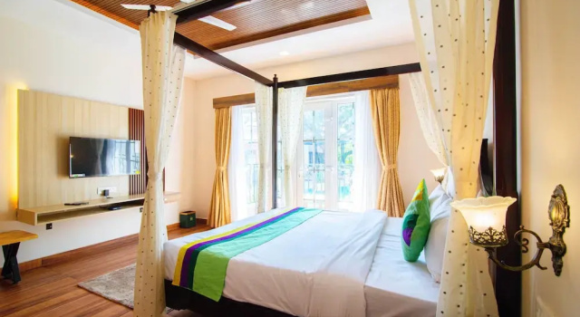 Номер Deluxe с балконом Treebo Greenland Resort Patia