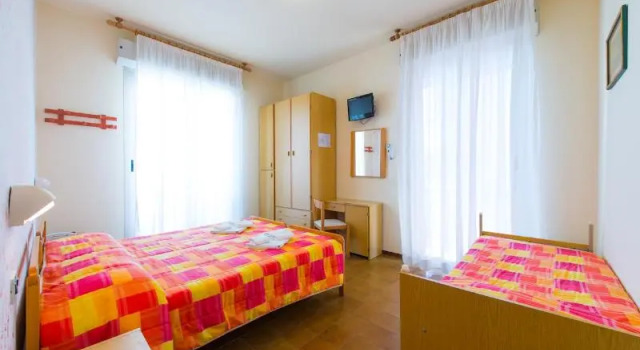 Одноместный номер Standard с балконом и с видом на море Hotel Losanna