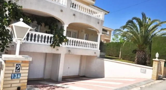 Casa Vista a la Piscina Para 8 Personas en Cambrils