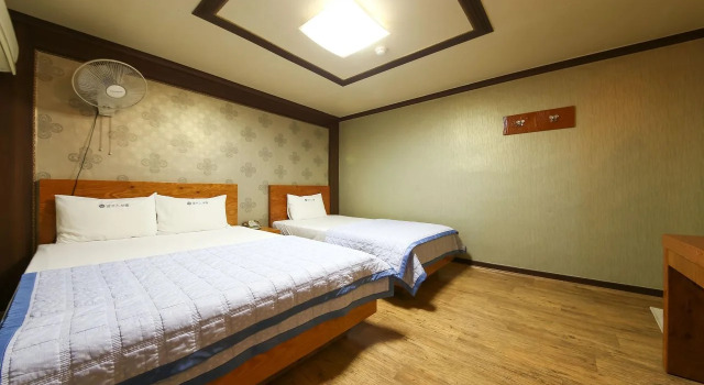 Goodstay Alps Motel