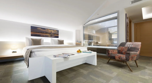 Двухместный люкс Business с балконом и с видом на холм Milport Hotel Levent Istanbul