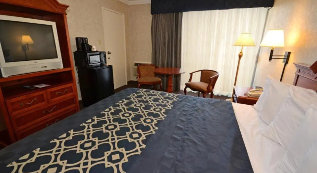 Люкс c 1 комнатой Days Inn by Wyndham Los Angeles LAX Airport Stadium Area