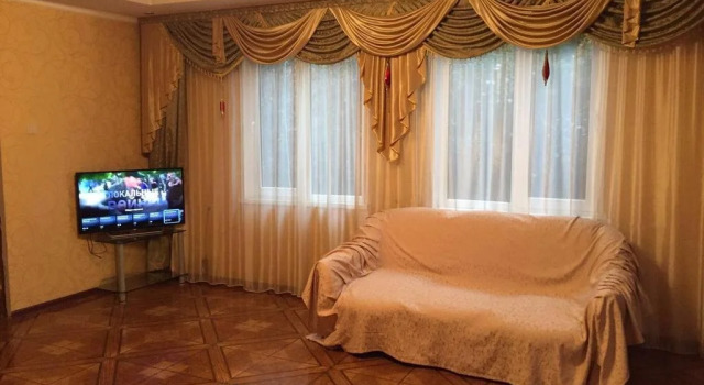 Home Troitskaya