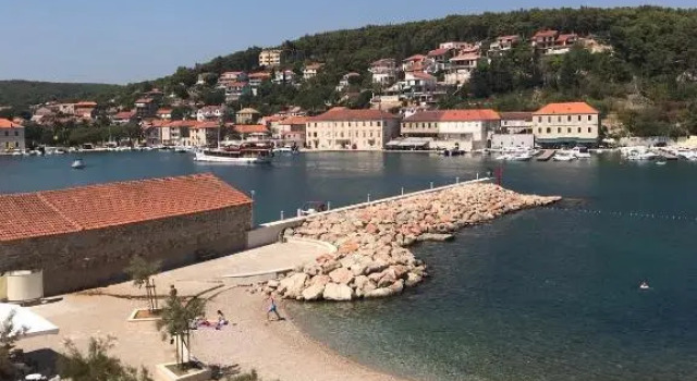 Sea view apartment near the beach 1-Jelsa center, Prenota Appartamento Jelsa 