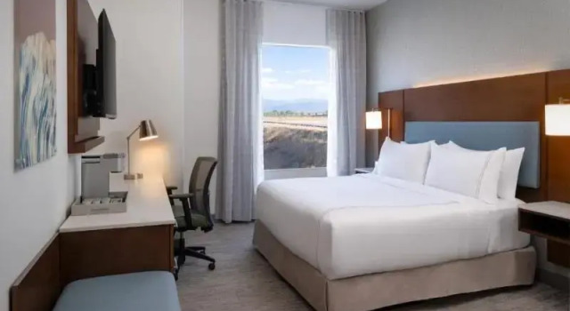Двухместный люкс c 1 комнатой EVEN Hotel Bozeman Yellowstone Intl Arpt by IHG