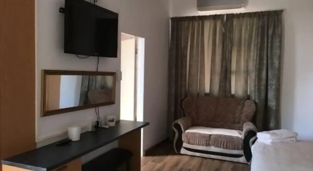 Cura Lodge