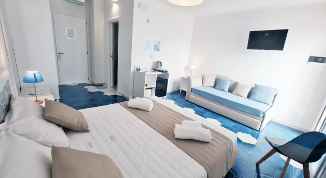 Четырёхместный номер Standard Kalinifta Rooms Apartment