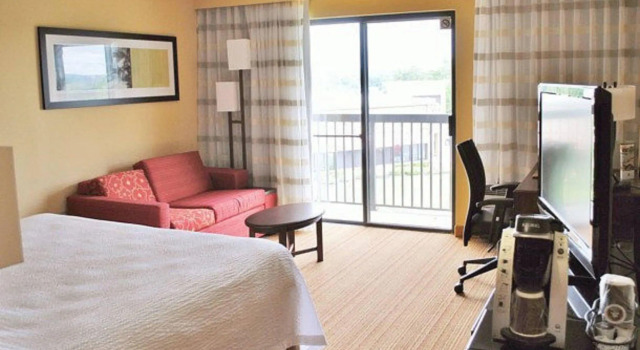 Номер Executive Courtyard by Marriott Hartford Manchester
