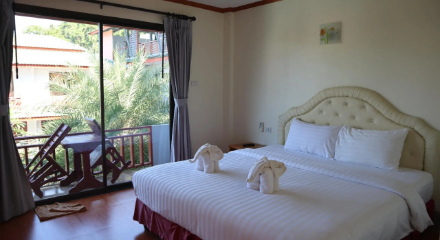 Номер Standard с видом на бассейн Bamboo @ Koh Chang