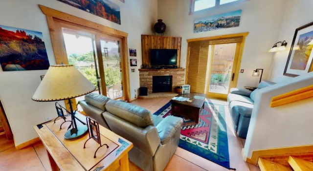 Coyote Den #8, Prenota Hotel Moab 
