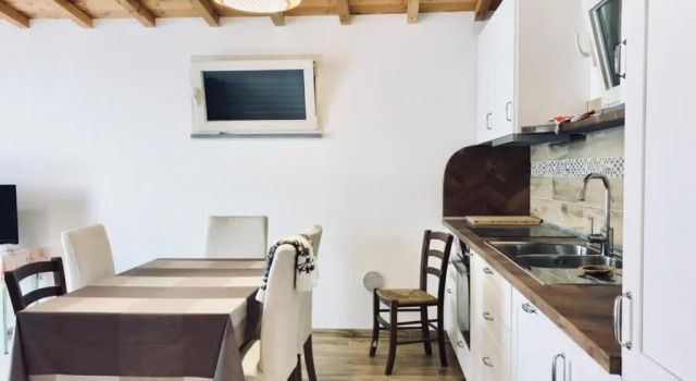 Апартаменты The Green Gate - Airport Guest House