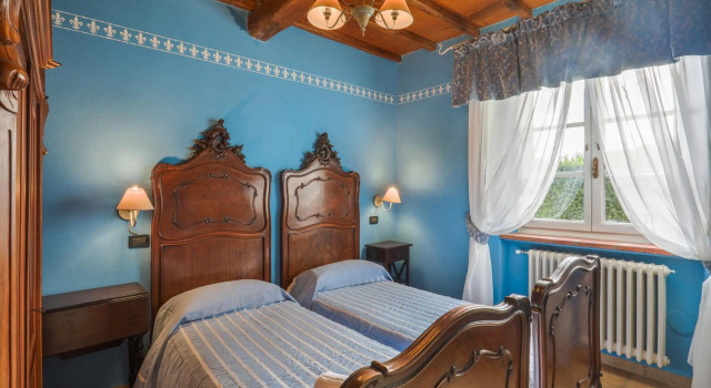 MIRTILLO di Home Hill, Buchen Sie Hotel Capannori Toskana, in der Nähe von Villa Torrigiani