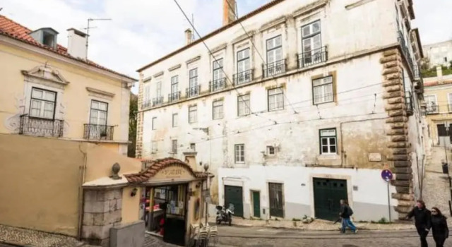 Ola Lisbon - Castelo III