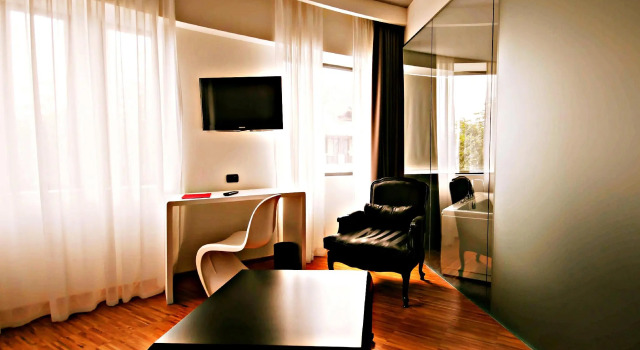 Полулюкс Sarroglia Hotel