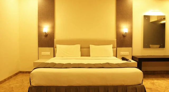 Hotel Nimantran Residency